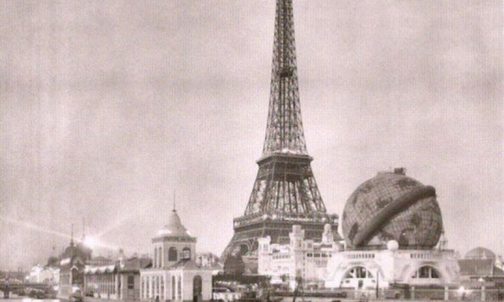 Turnul Eiffel, Paris, Franța, 1900