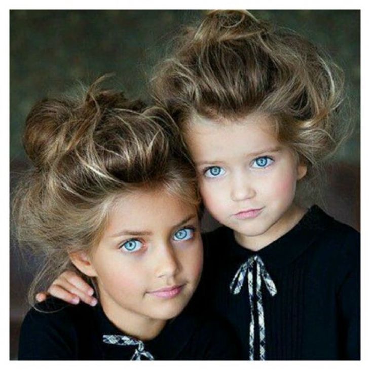 Sisters with beautiful eyes.
