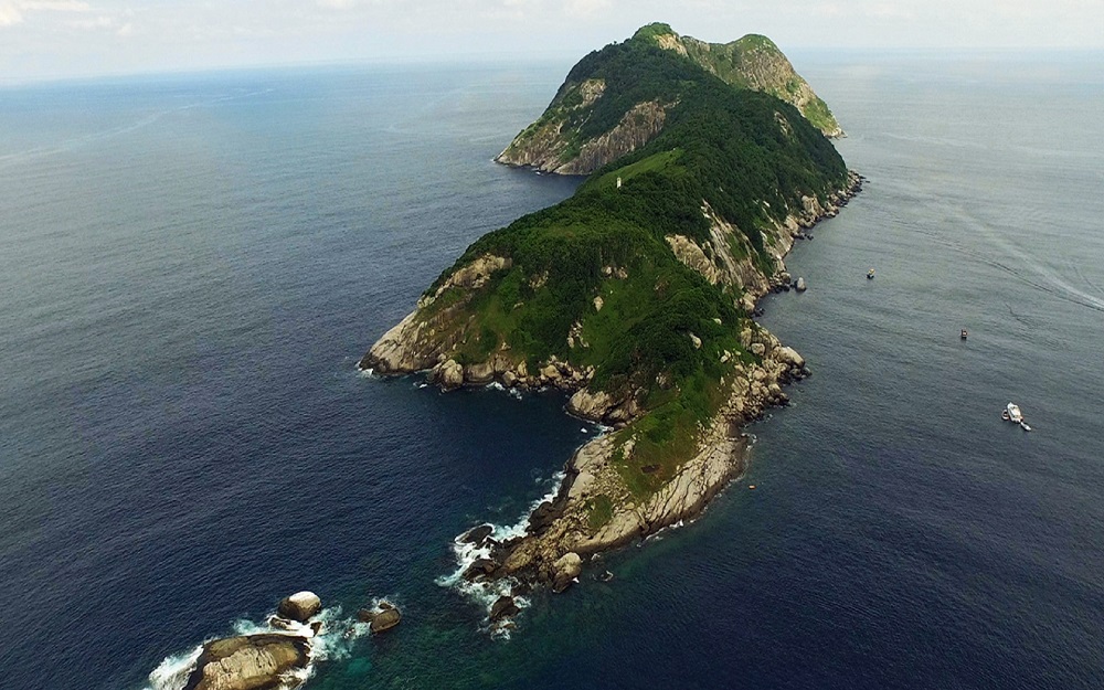 Isla de la Serpiente, Brasil