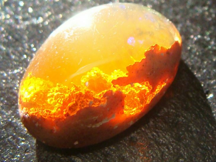Sjelden Opal Stone