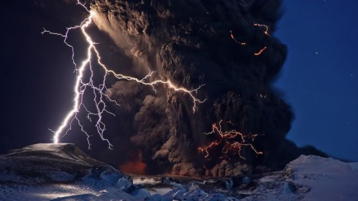 Erupção vulcânica na Islândia