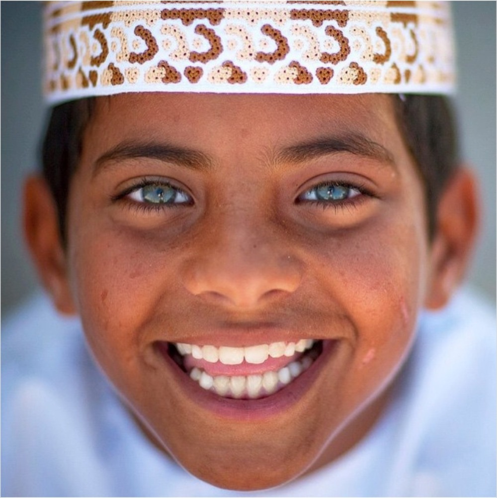 Este niño de Omán ganó la lotería de genes