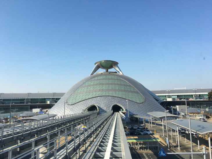 Arquitetura incomum no Aeroporto Internacional de Incheon (Coreia do Norte)