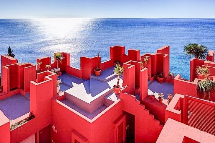 La Muralla Roja in Calpe, Spanje