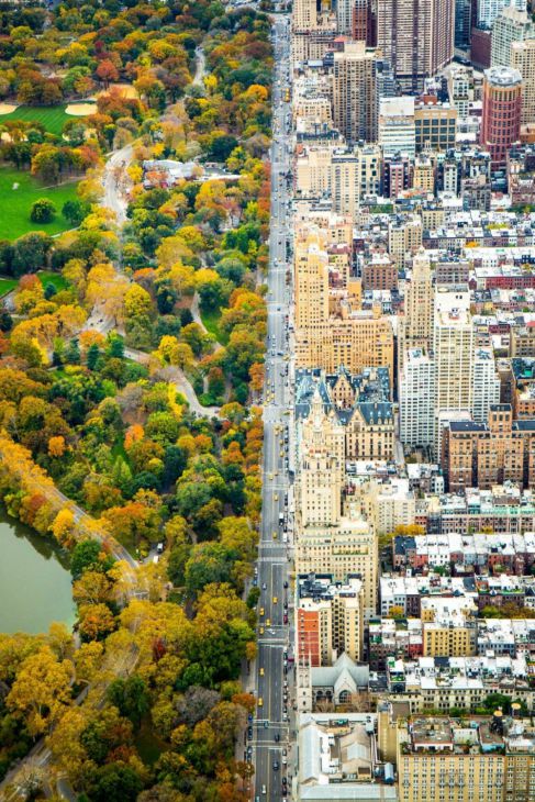 To verdener delt, New York