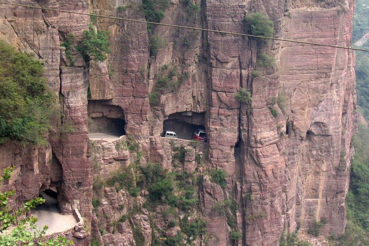 Tunel Guoliang, China