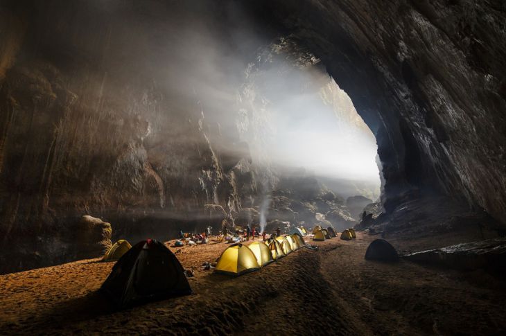 Namioty w jaskini