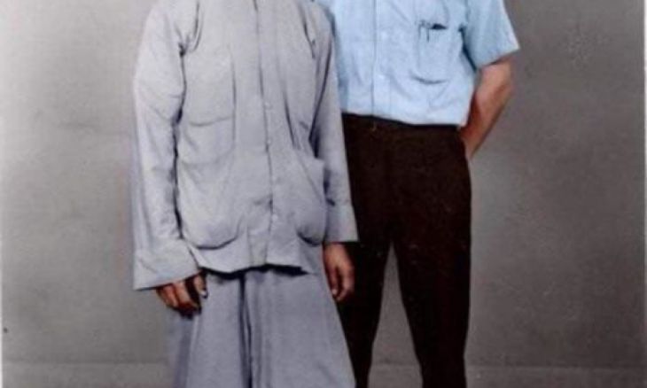 Bruce Lee con su maestro