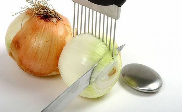 Perfect onion chopper