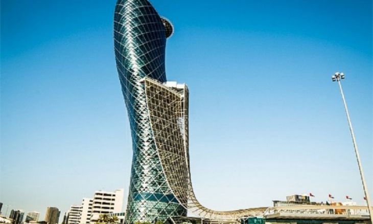 Capital Gate em Abu Dhabi, EAU