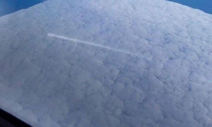 Unos aviones crearon esta nube cuadrada