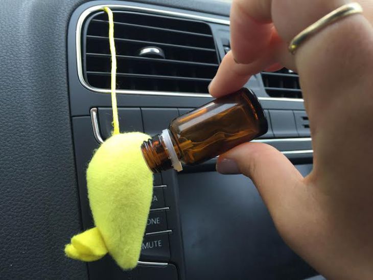 Use essential oils in car