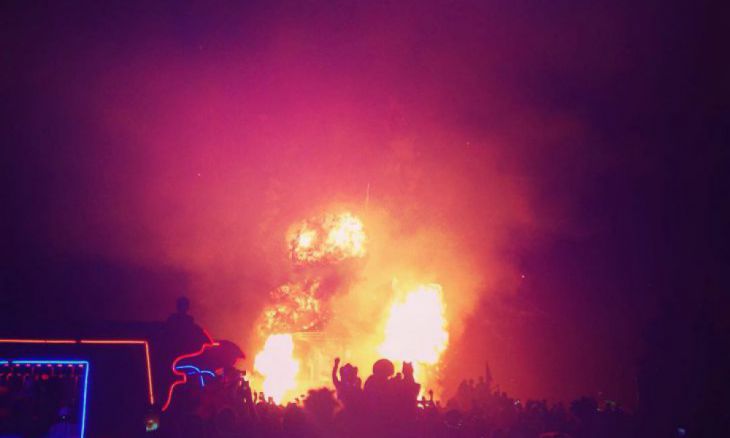fogo no festival Burning Man