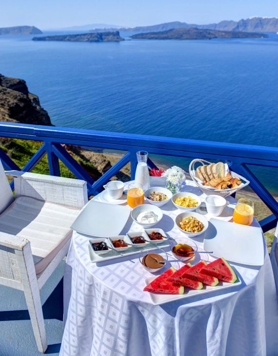 Café da manhã perto do mar