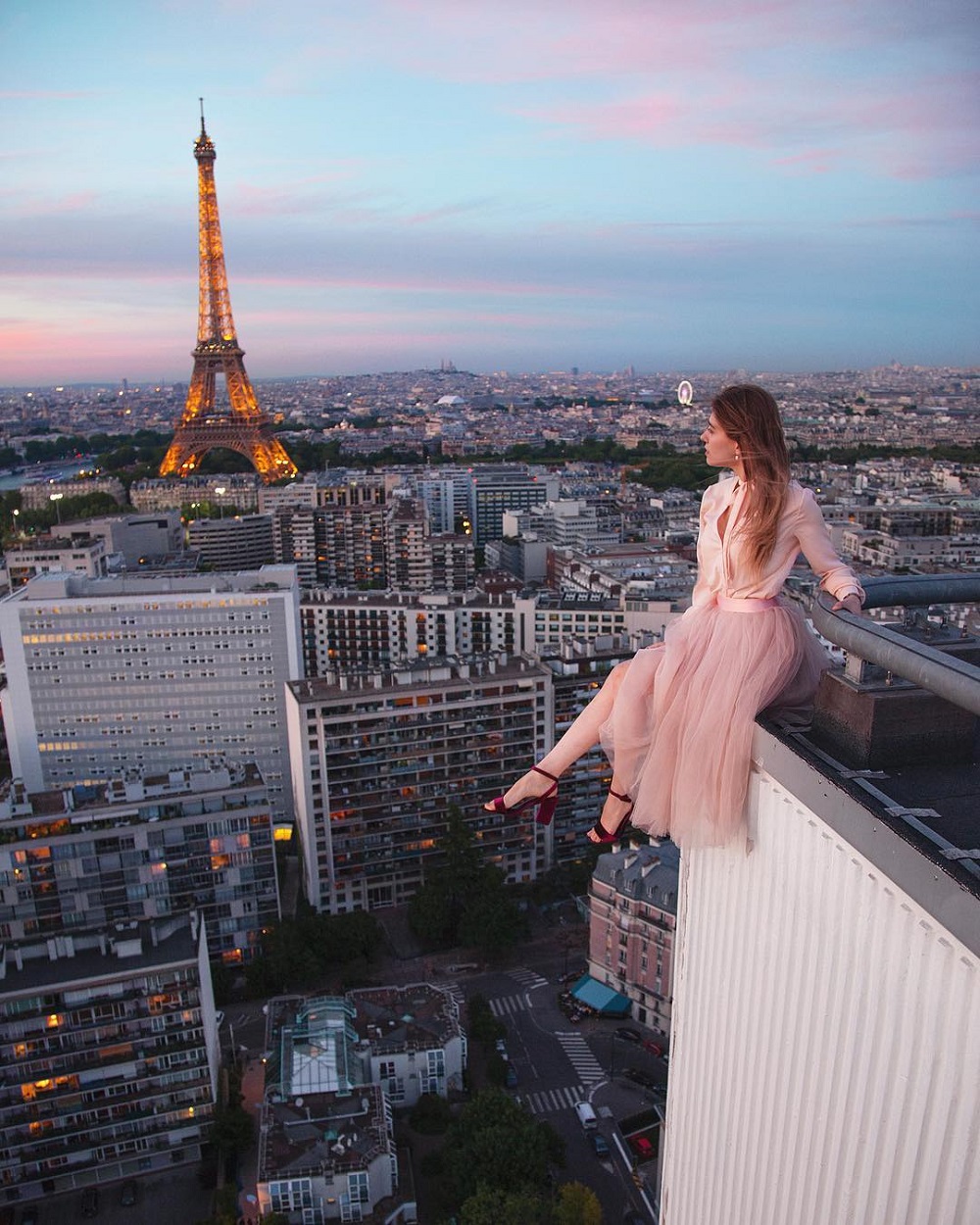 Zdjęcie na paryskim dachu