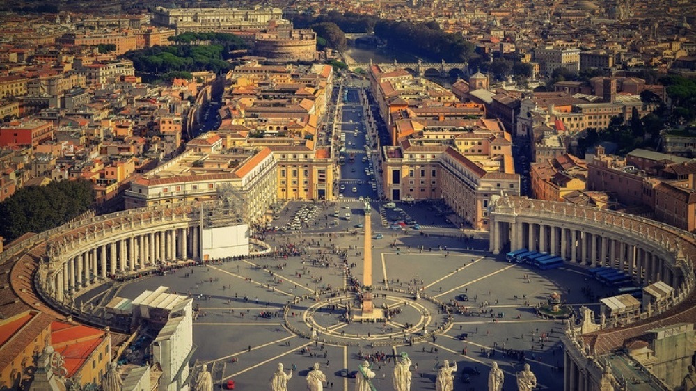 El Vaticano, Italia
