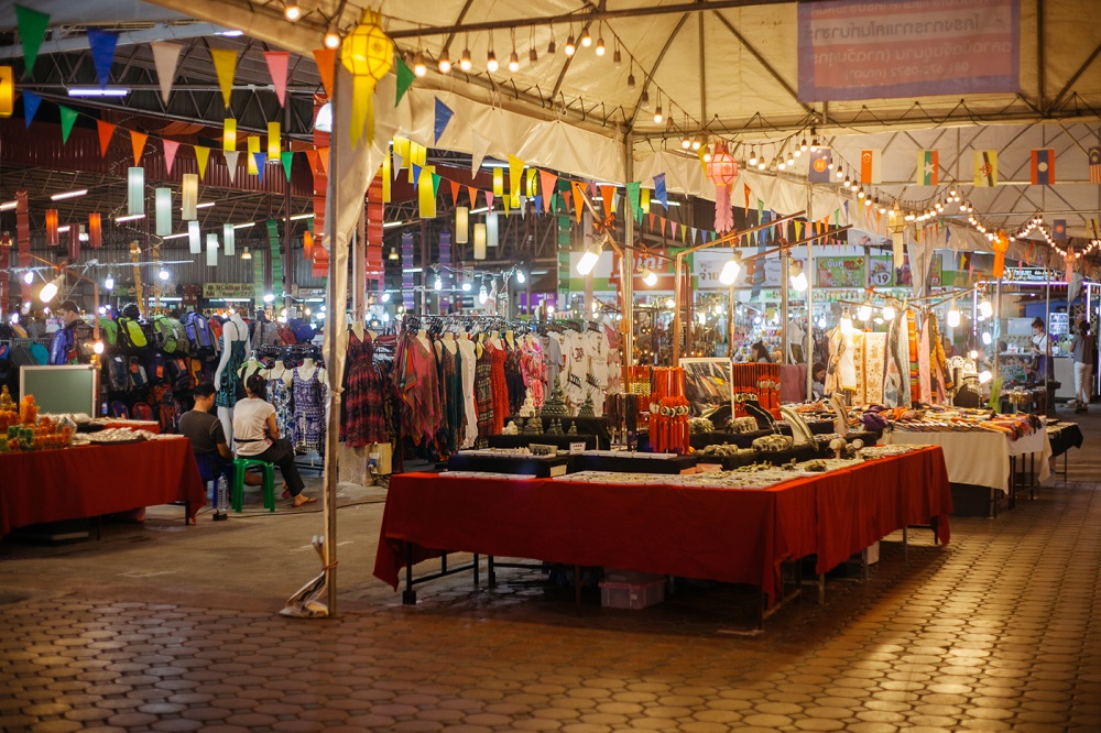 Mercado nocturno de Chiang Mai, Tailandia