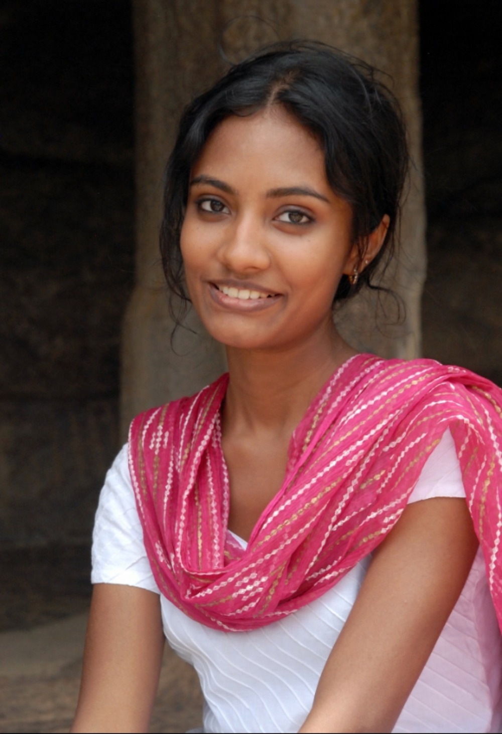 Μια πανέμορφη γυναίκα από το Mahabalipuram της Ινδίας