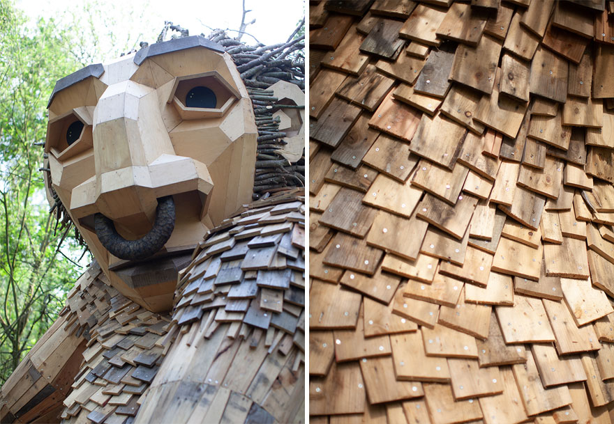 Drewniane rzeźby ukryte w lesie