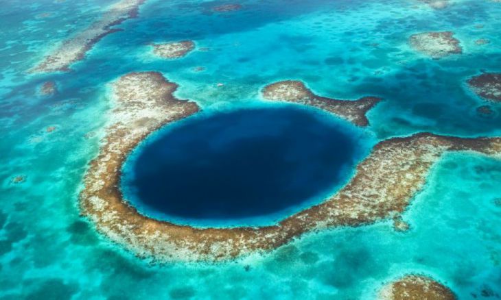 Marea Gaură Albastră, Belize
