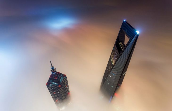 To skyskrapere