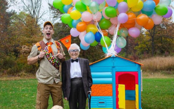 Uma avó de 93 anos e o seu neto, em fatos ridículos, e o pessoal adora (30 fotos)